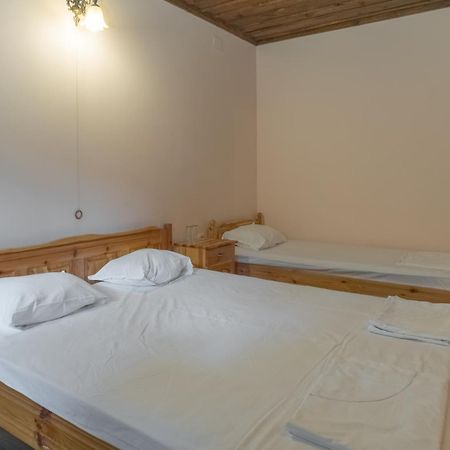 Комплекс Водопада Otel Khrabrino Oda fotoğraf