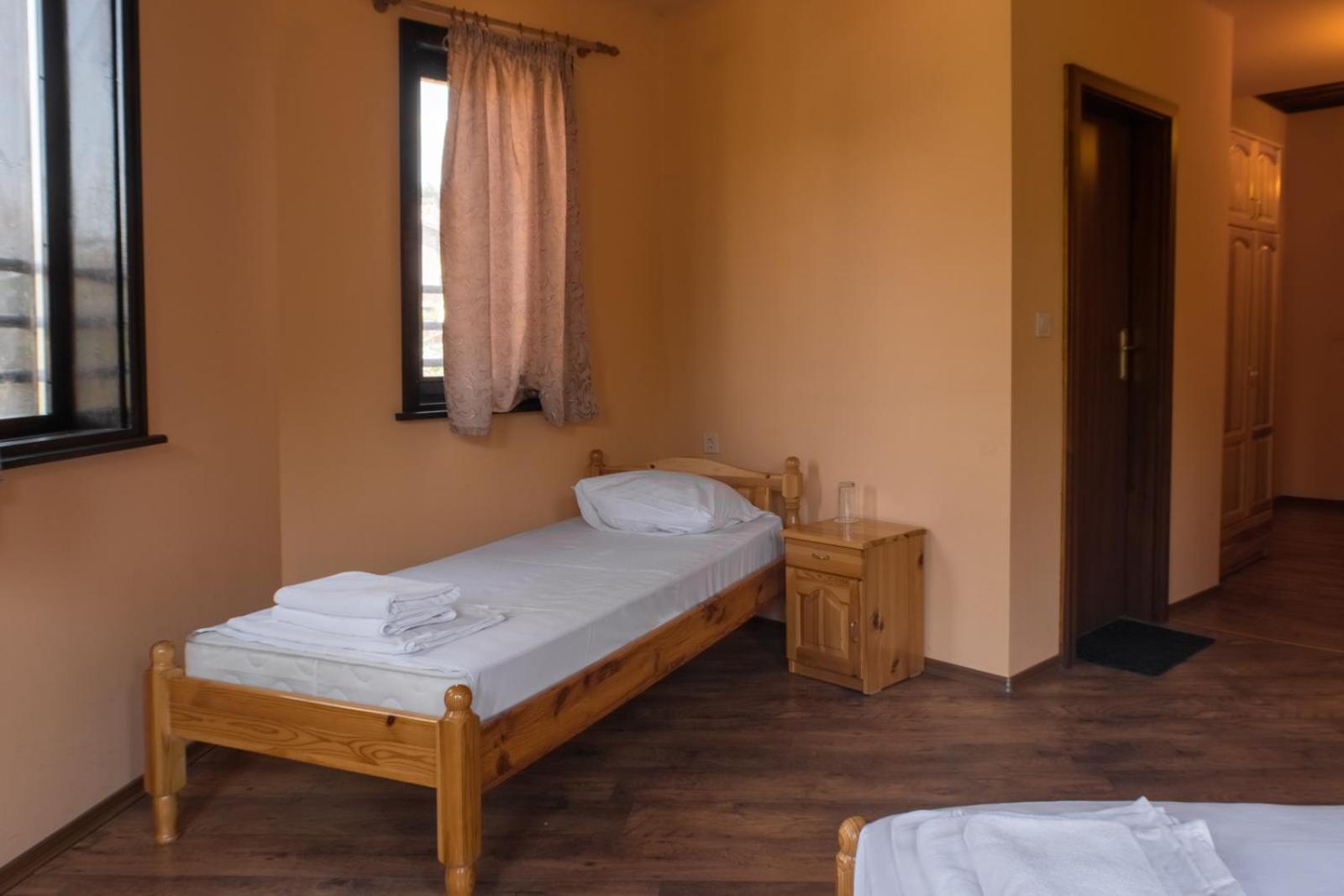 Комплекс Водопада Otel Khrabrino Oda fotoğraf