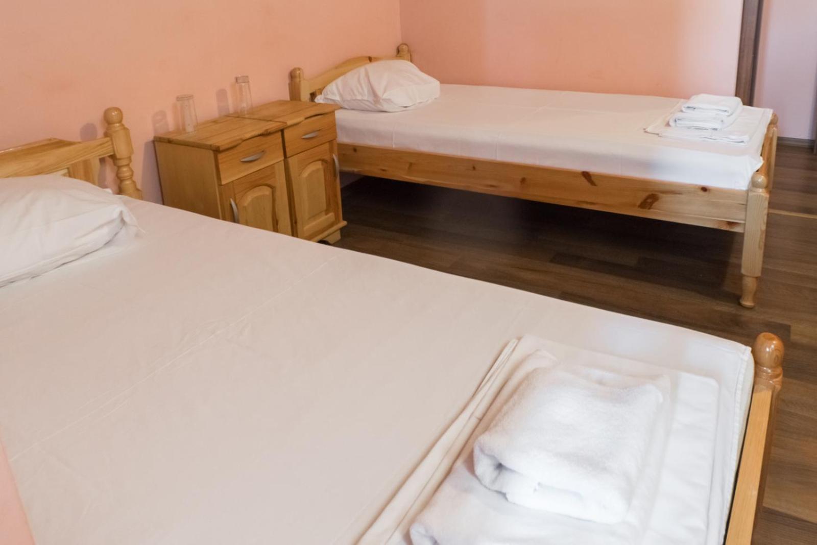 Комплекс Водопада Otel Khrabrino Oda fotoğraf